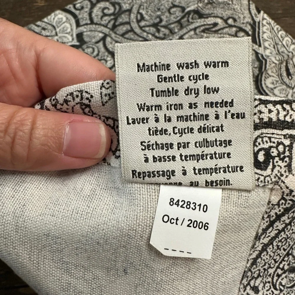Pottery Barn Vintage 2006 Black Paisley Cotton Linen 20